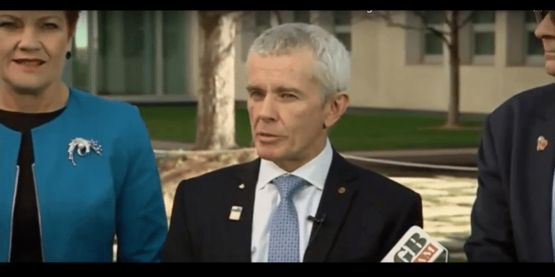 Malcolm Roberts with Pauline Hanson, leader of One Nation Party