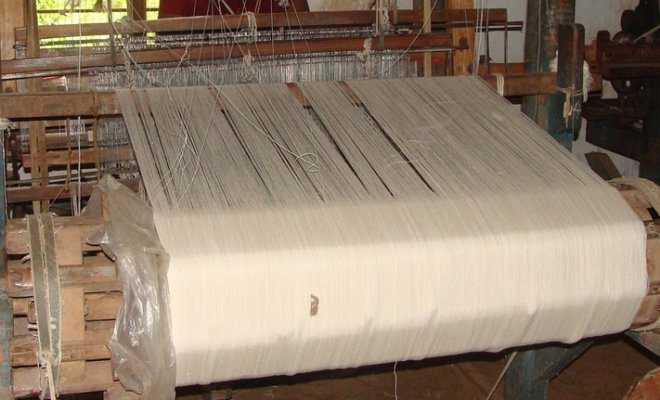 Khadi yarn being hand-woven